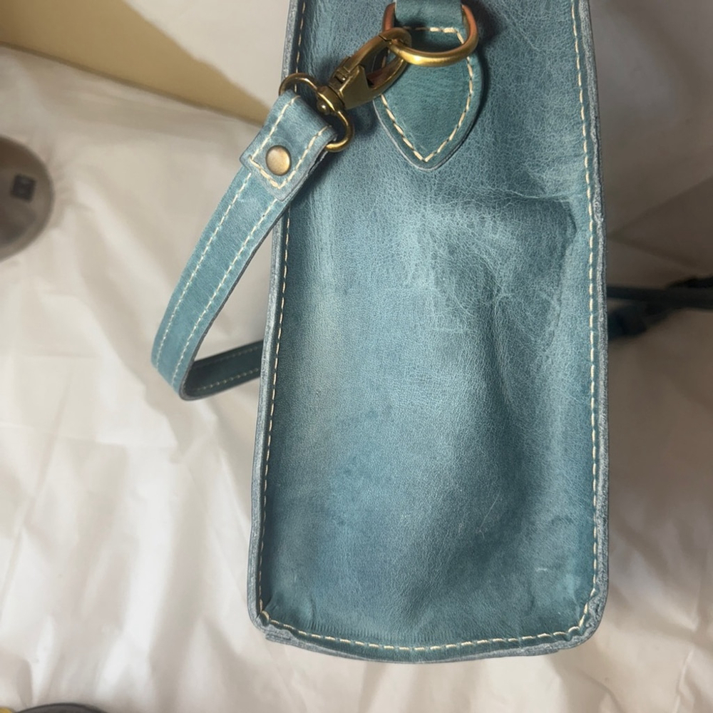 Portland Leather Lola Crossbody Tote - Picture 9 of 16